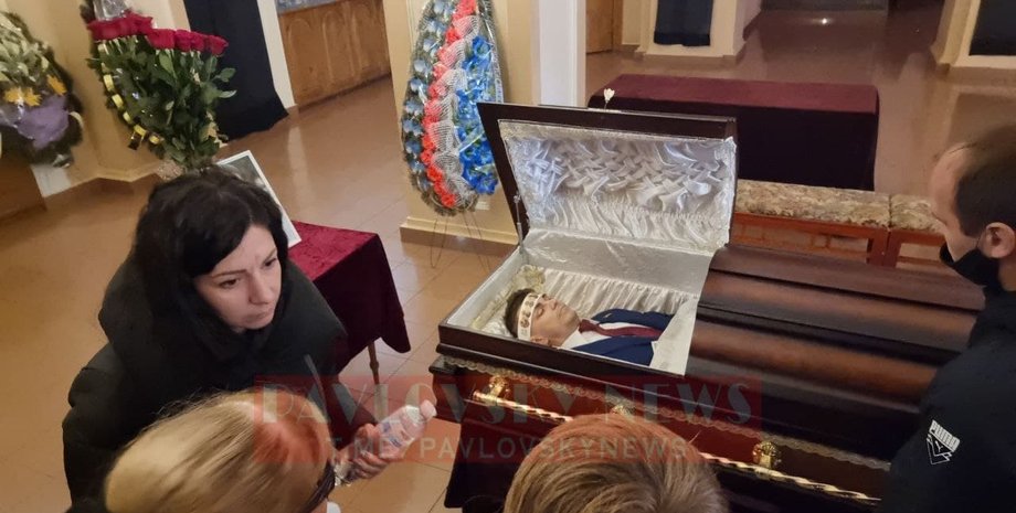 Похороны Полякова