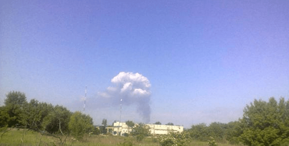 Последствия обстрела Марьинки / Фото из открытого источника