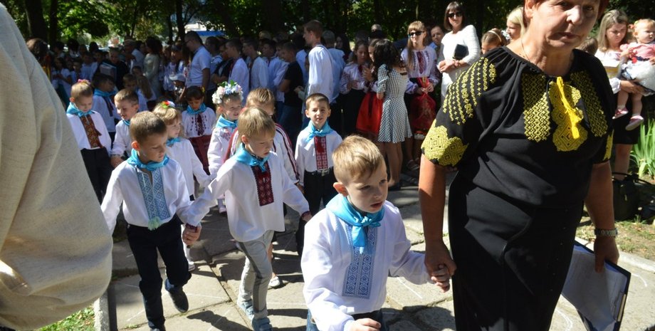 учитель, украина учителя, зарплата учителя