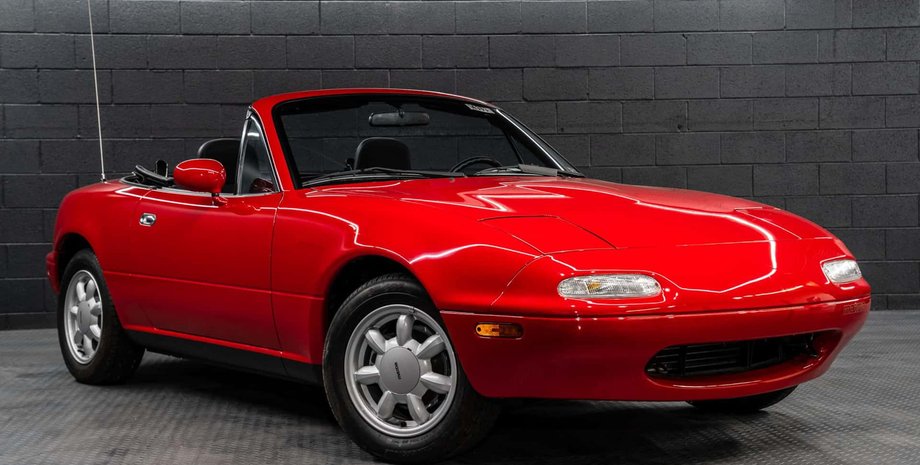 Mazda MX-5 Miata, Mazda MX-5, Mazda MX-5 1990, капсула времени