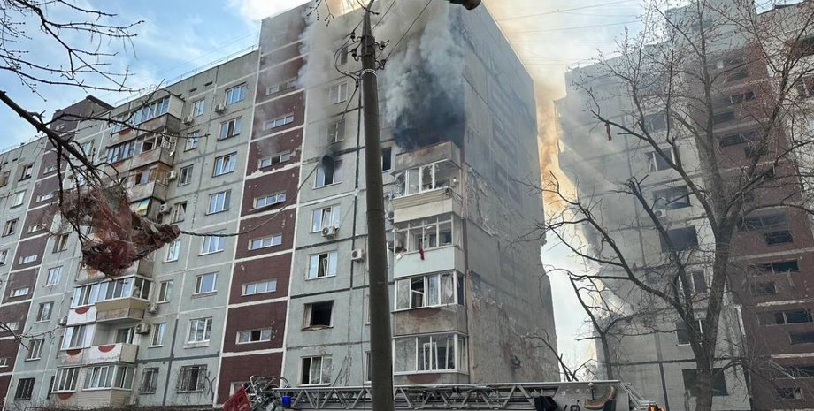 запорожье, ракета, удар, полиция, спасение, дом, мирные жители, ракетный удар