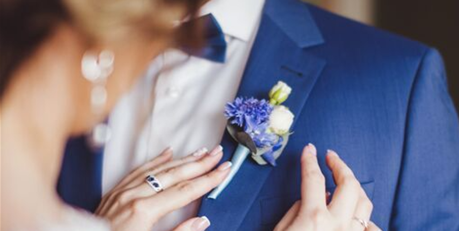 Одежда жениха на свадьбе удивила гостей, курьезы, наряды, приколы, социальные сети, фото