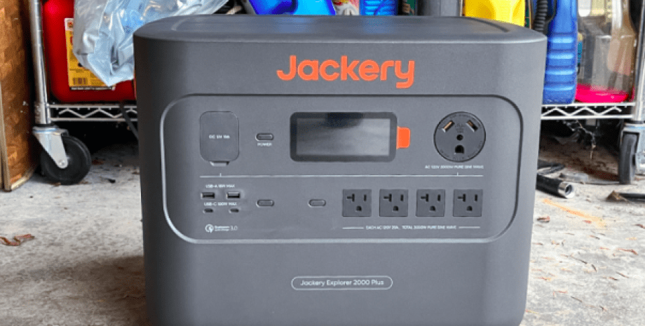 Солнечный генератор Jackery Explorer 2000 Plus