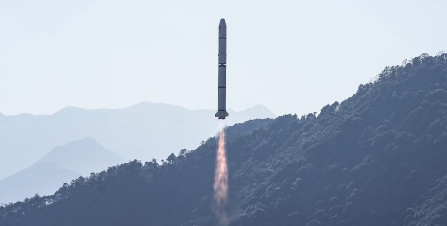 китайская ракета Long March-2C