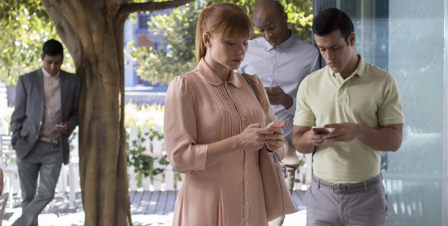 Чорне дзеркало, смартфон, серіал, ІІ