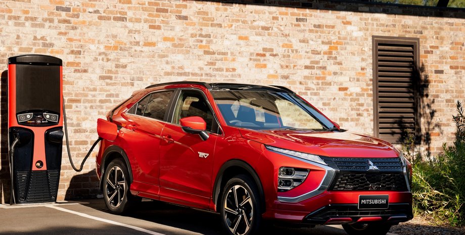 гібриди Mitsubishi, електромобілі Mitsubishi, нові Mitsubishi, Mitsubishi L200