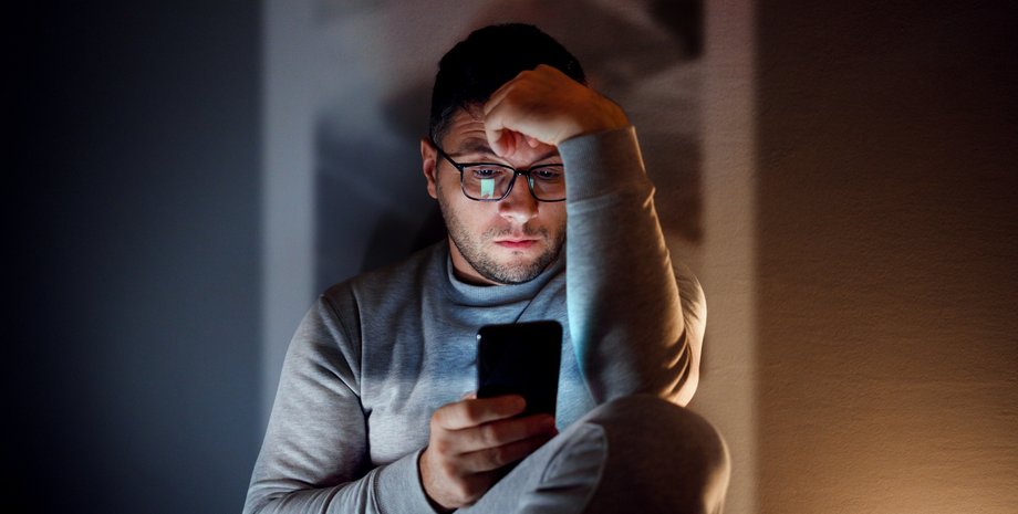 Condividi: Secondo lui la questione non dovrebbe essere posta sulla disconnessio...