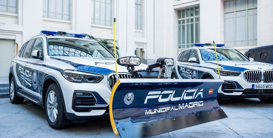 BMW X5 2022, BMW X5, новый BMW X5, кроссовер BMW, снегоуборочная машина