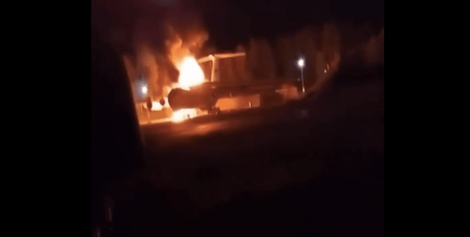 Горящий Ил-76 под Псковом