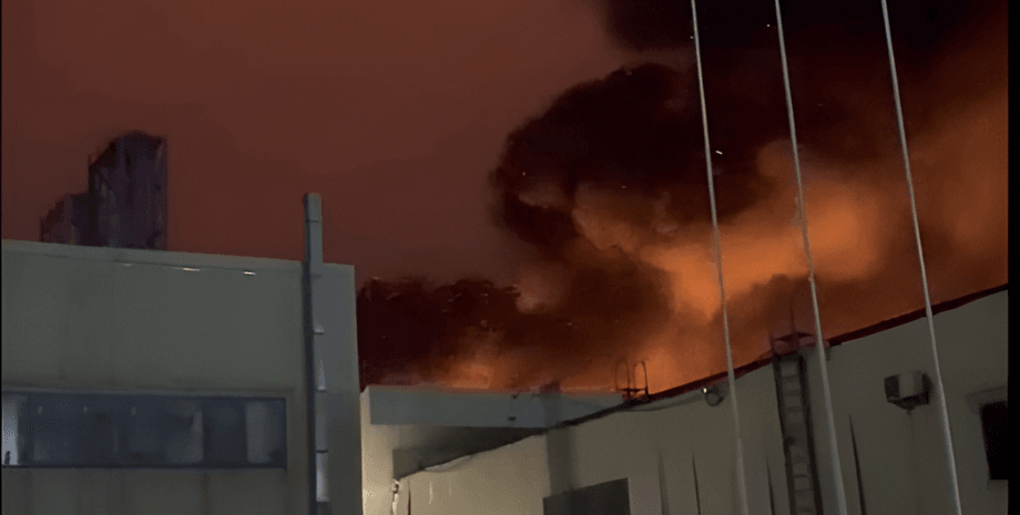 Мариуполь, взрывы в Маируполе, война в Украине, оккупация Мариуполя, вторжение России