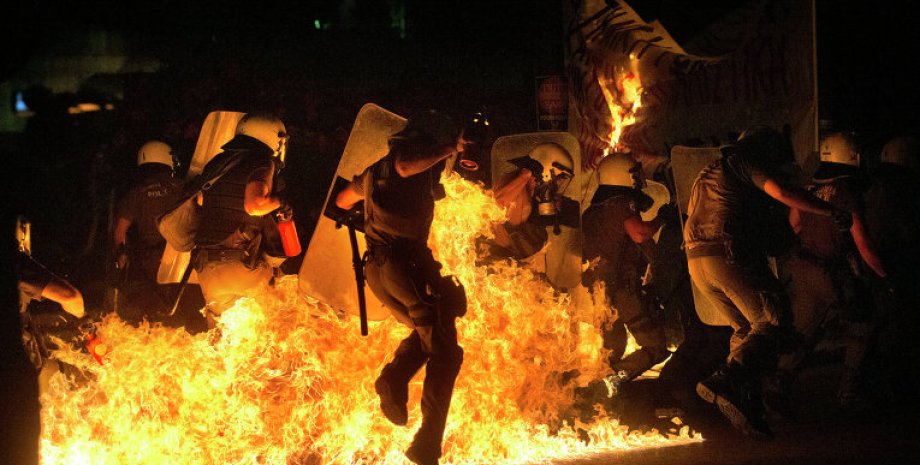 Беспорядки в Афинах / Фото: AP