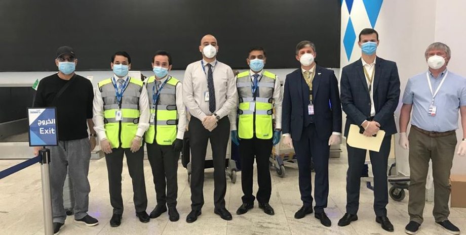 Фото: facebook.com/EmbukrKW/photos