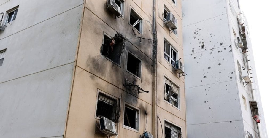 Seit dem 9. Mai haben die Ukrainer, deren Wohnungsbau aufgrund der Streitkräfte ...