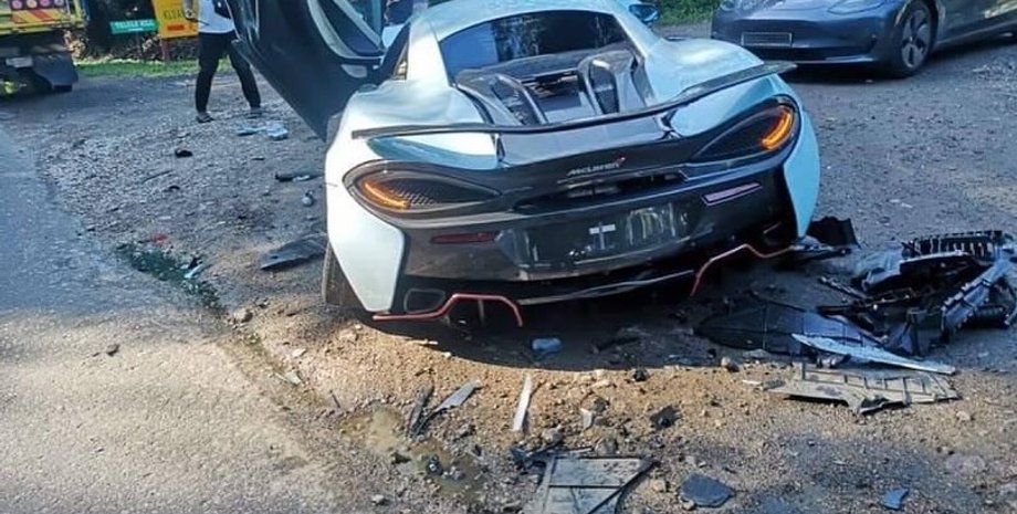 дтп макларен, mclaren 720s, Mclaren 570s, суперкар mclaren