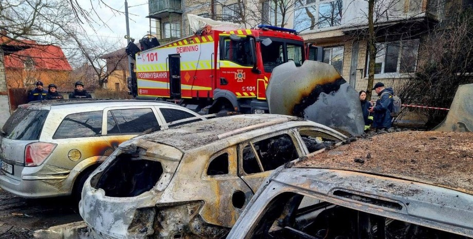 Обстріл, Київ, руйнування, атака, ракетний удар, війна РФ проти України