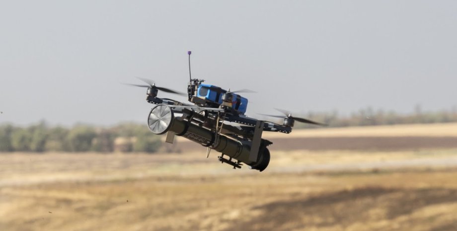 в Саратовській області з автомоблія запускають FPV-дрони В Саратовській області Росії з автомоблія запускають FPV-дрони