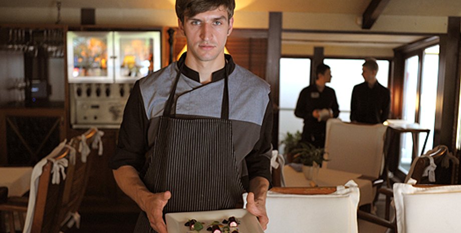 Анатолий Белов