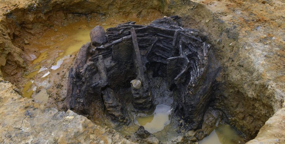 археологи знайшли плетений римький колодязь