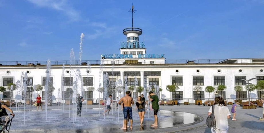 Речной вокзал в Киеве / Фото: YouTube