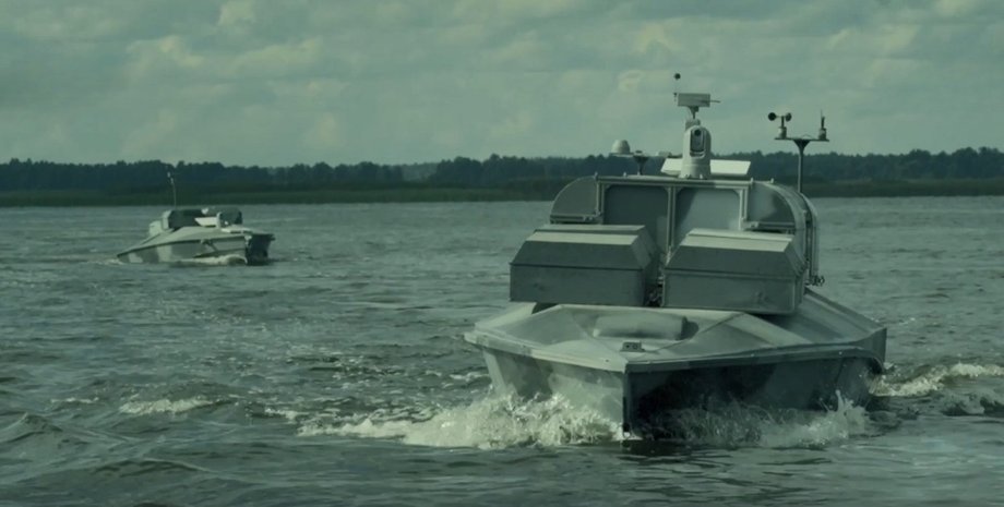 Безэкпипажные катеры ГУР и ЛСР действовали около Крыма