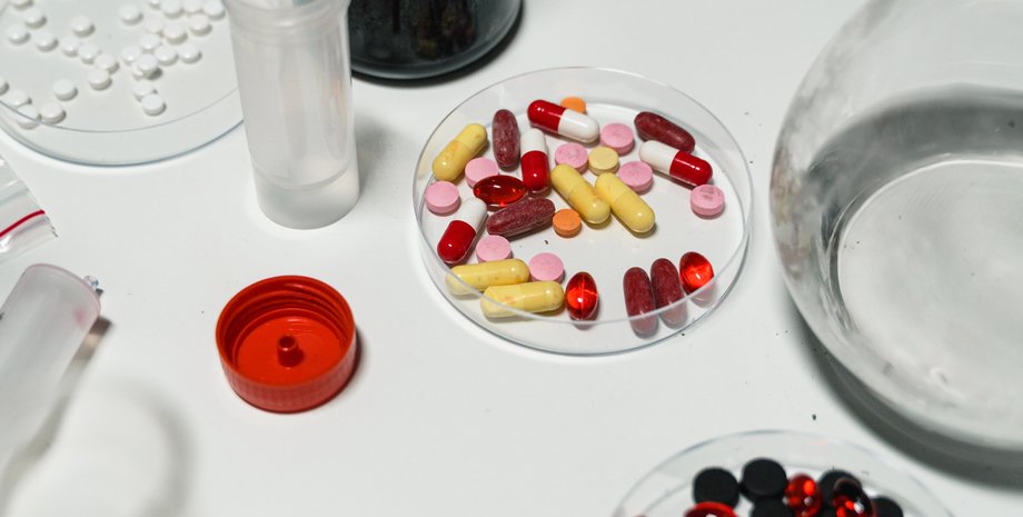 препараты, лекарства, лаборатория, пробирки, таблетки, исследование