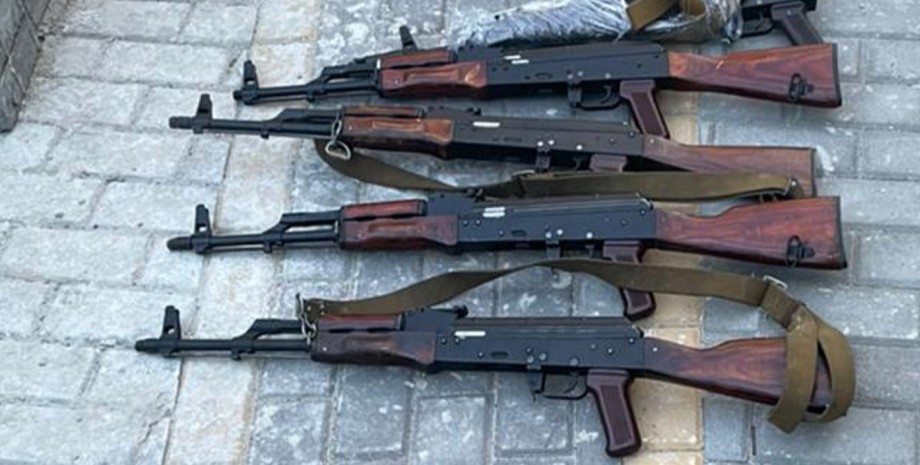 Торгівля зброєю в Києві