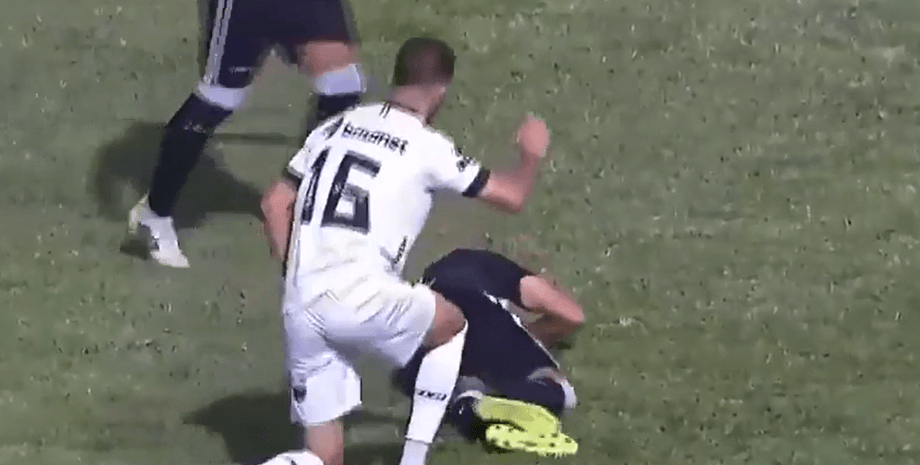 Футбол, Бразилия, Удаление, Красная карточка, Травма