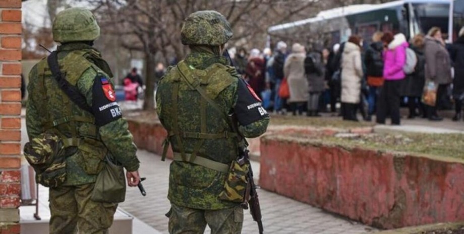 Депортація евакуація українці військові злочини вивезення людей