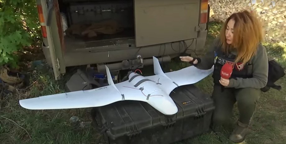 Il dron di Furia ucraino è in grado di volare nella parte posteriore profonda de...