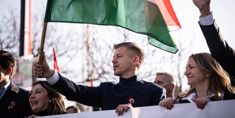 Петер Мадяр налякав Угорців втратою членства в ЄС