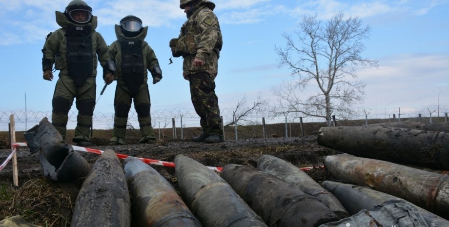 Разминирование Балаклеи / Фото: ukranews.com