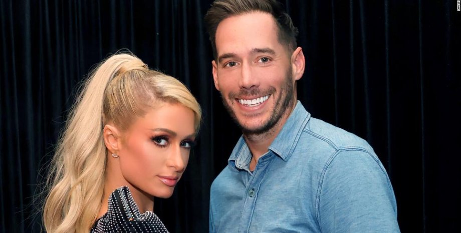 Періс Гілтон із нареченим