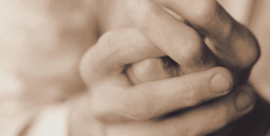 кисть, пальцы, суставы, костяшки, хрус