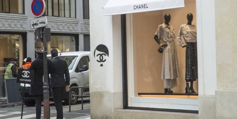Chanel, коко шанель, гитлер, флешмоб, санкции против россии, сумки шанель