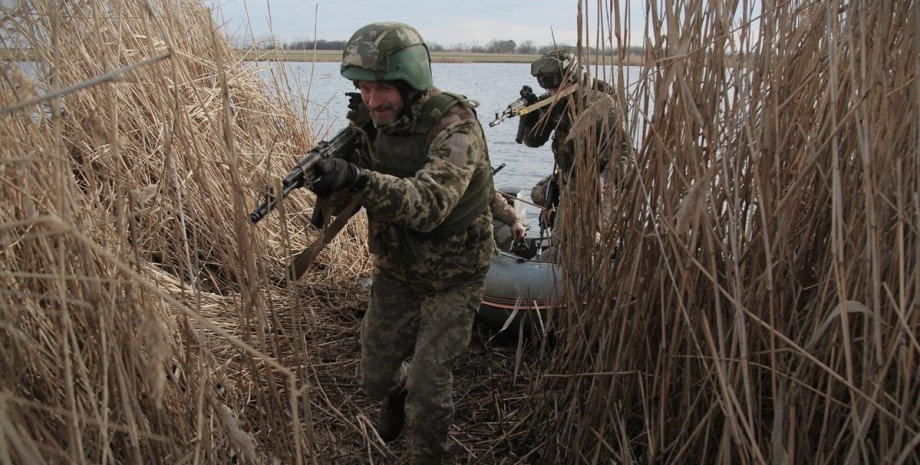 Военные ВСУ на берегах Днепра Военные ВСУ на берегах Днепра