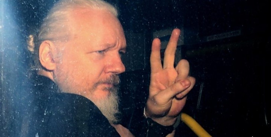 Джулиан Ассанж, Ассанж, суд, лондон, журналист, wikileaks
