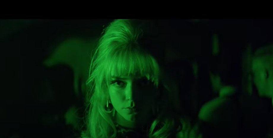 Аня Тейлор-Джой в фильме "Прошлой ночью в Сохо"