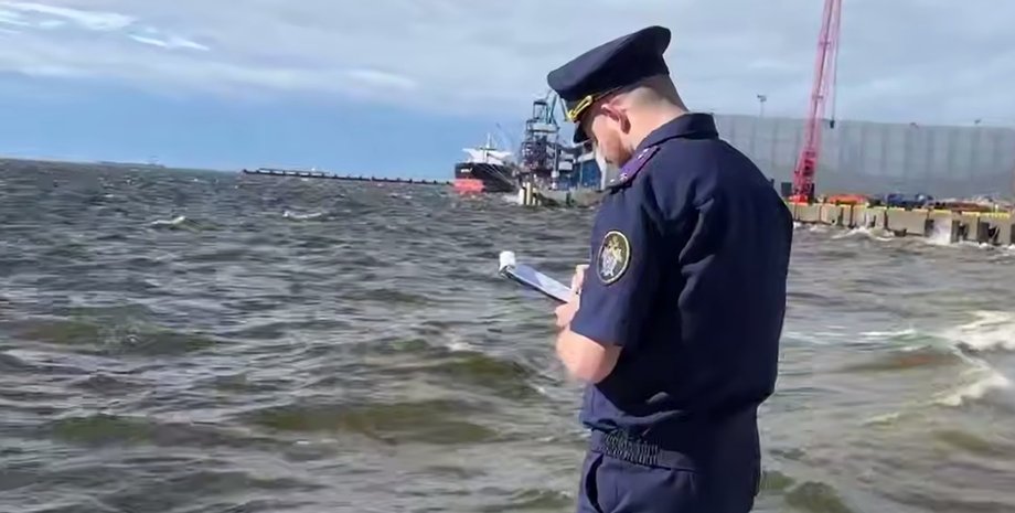усть луга корабель