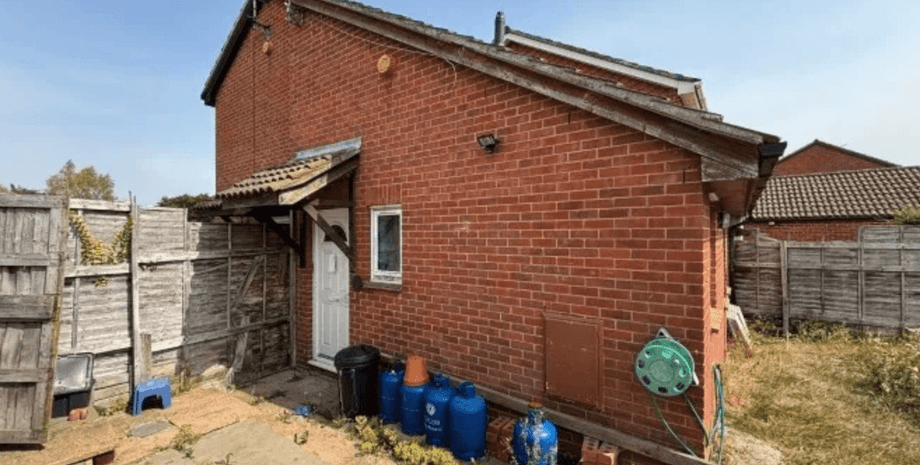 будинок в Англії продають, але всередині є дивні речі