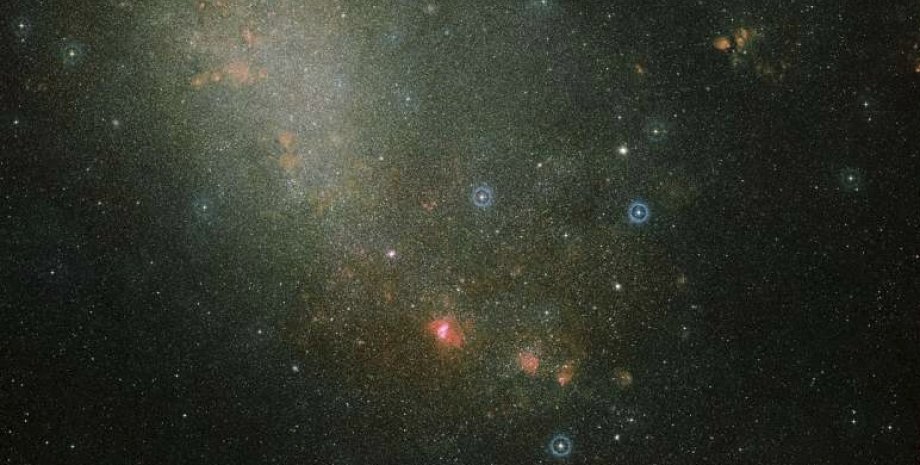 Карликовая галактика Малое Магелланово Облако. Davide De Martin (ESA/Hubble)
