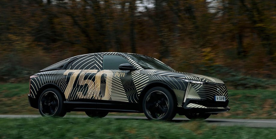 кросовер DS, DS 8, електромобіль DS