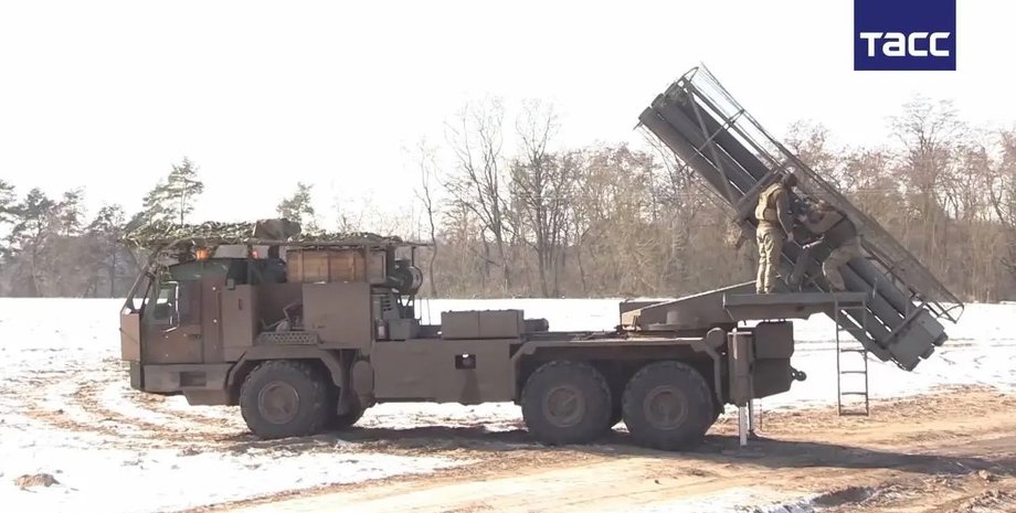 РСЗО Ураган