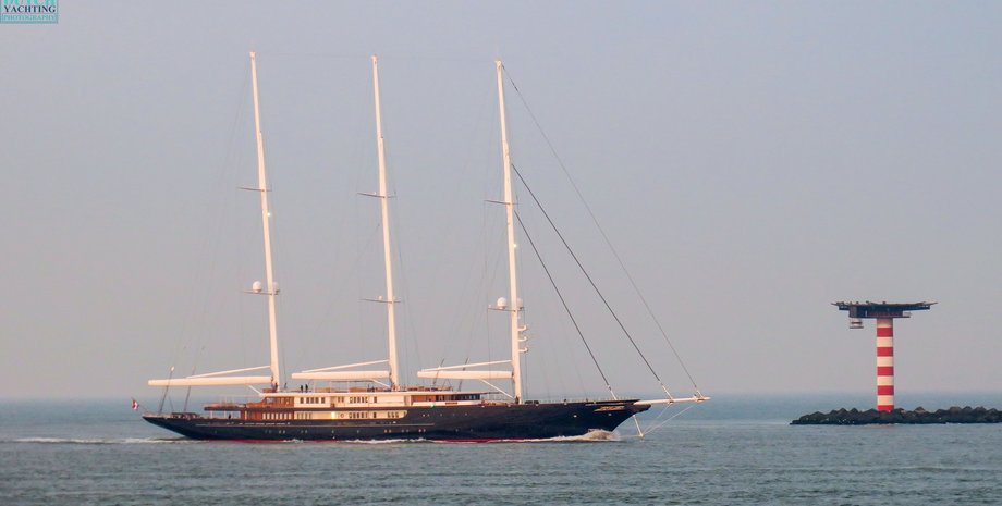 яхта безоса, яхта джеффа безоса, найбільша яхта, лакшері яхта, дорога яхта, розкішна яхта, яхта vip,