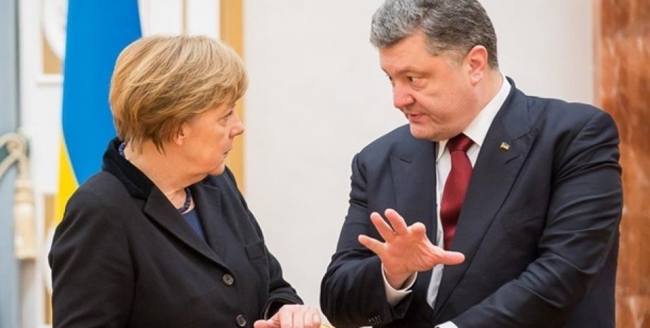 Петр Порошенко и Ангела Меркель/Фото с сайта Корреспондент