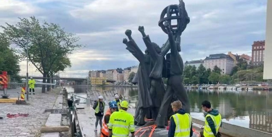 демонтаж пам'ятника гельсінкі, пам'ятник мир у всьому світі, демонтаж пам'ятник фінляндія