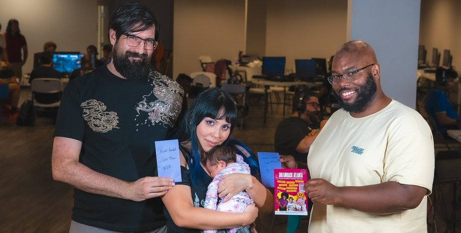 Американка зіграла в Mortal Kombat XL з новонародженою донькою на руках