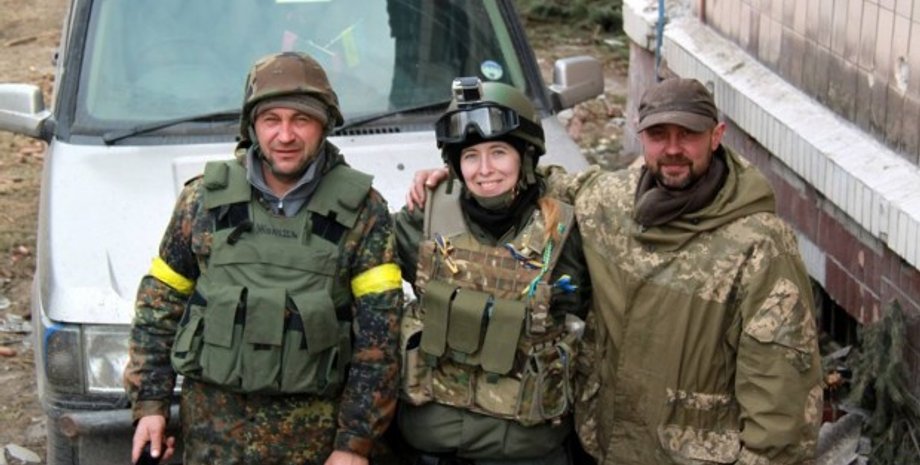 На фото справа - погибший боец ПС с позывным "Семен". Опытное, март 2015 / Источник: facebook