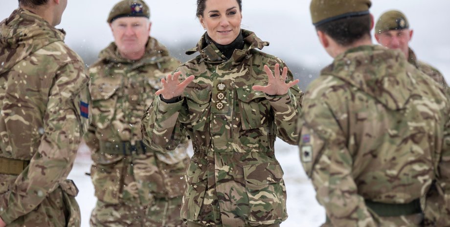 Кейт Миддлтон, почетный полковник, ирландская гвардия, военная форма