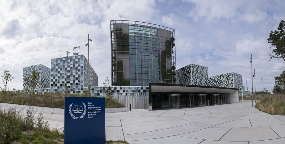ордера на арест двух командующих российской армии, Международный уголовный суд в Гааге, военные преступления