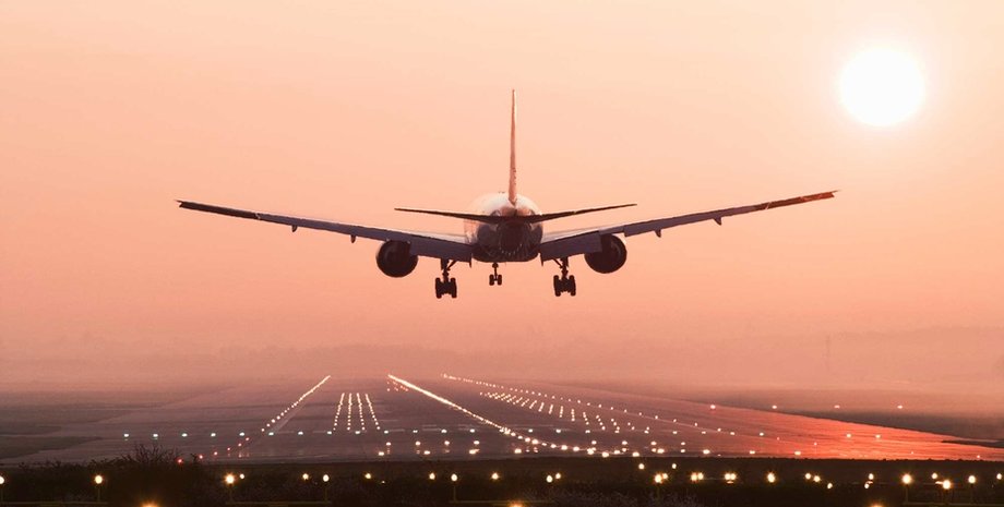 Пилот наказал пассажирку за нарушение правил безопасности, туризм, самолет, курьезы, социальные сети, скандал, приколы